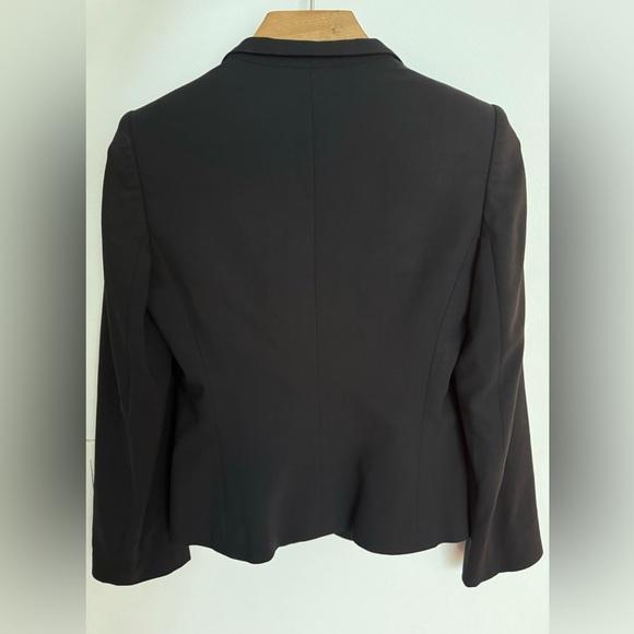 Armani Collezioni Jackets & Coats |
Armani Collezioni Black Blazer - Picture 2 of 3